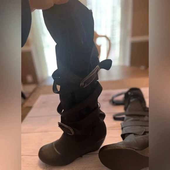 Blowfish Black Buckle Boots‎ - Picture 7 of 10